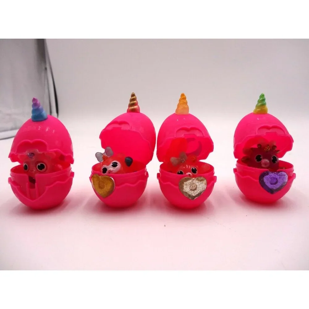 Rainbocorns Itzy Glitzy Surprise Mini Figure 4 Egg's With 4 Figures and Accessor